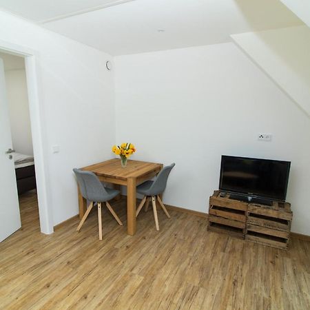 Ferienweingut Ulrike Thul Apartment Leiwen Bagian luar foto