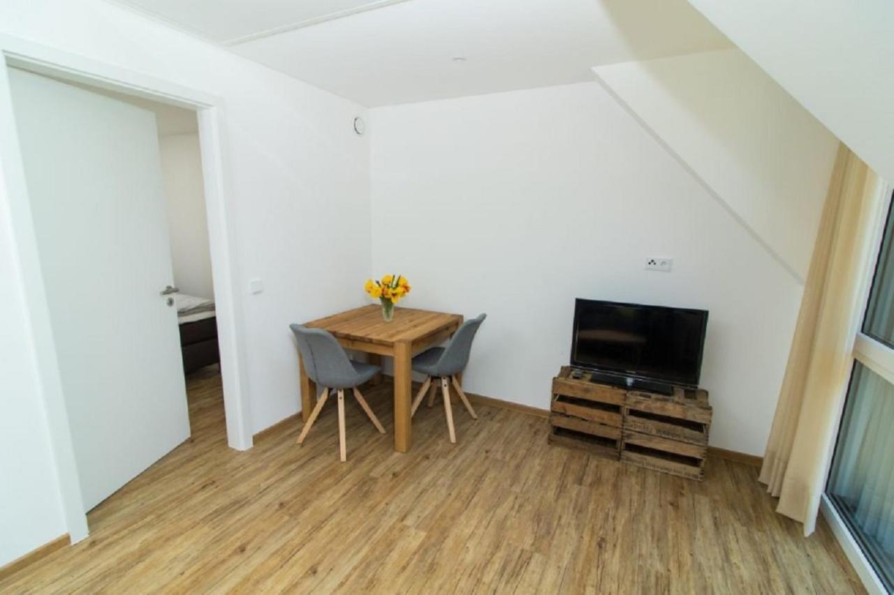Ferienweingut Ulrike Thul Apartment Leiwen Bagian luar foto